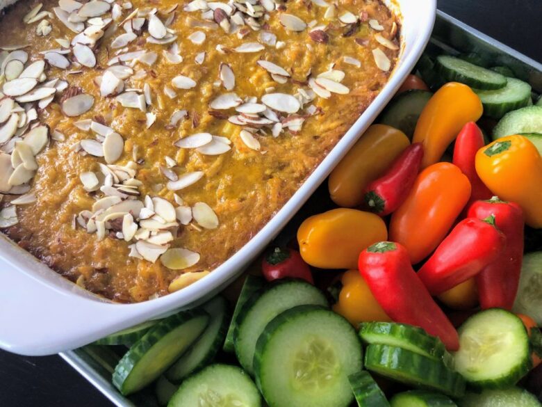 Chicken curry dip with sweet peppers and cucumbers.